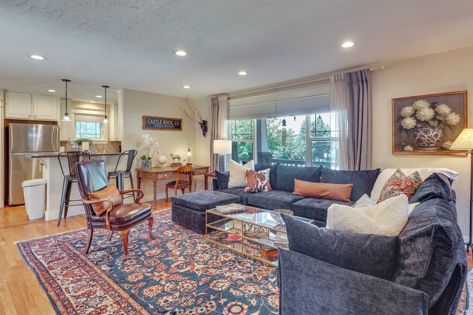 Living Room | 1st Floor