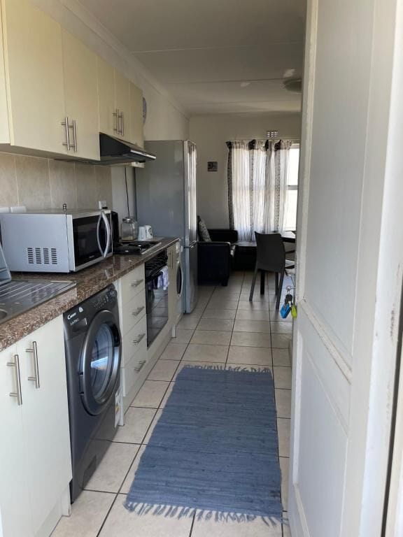 Apartment, 2 Bedrooms | Laundry