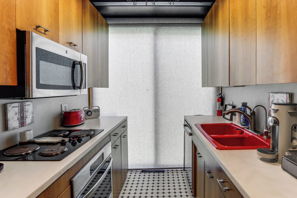 Kitchen | Main Level