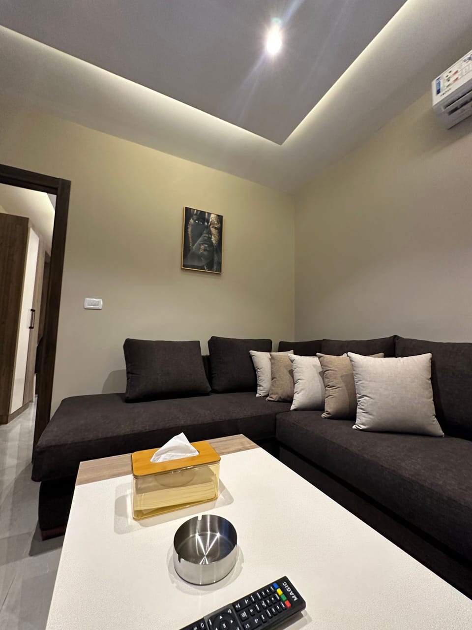 Apartment, 1 Bedroom, Accessible, Smoking | Living room