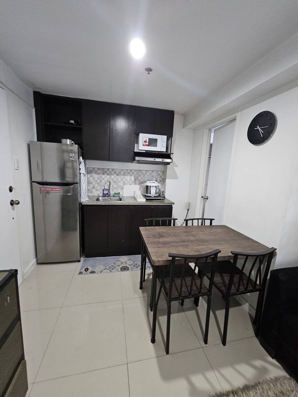 Apartment, 2 Bedrooms | Dining room
