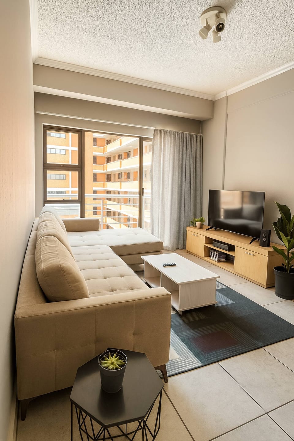 Apartment, 1 Bedroom, Smoking | Living room