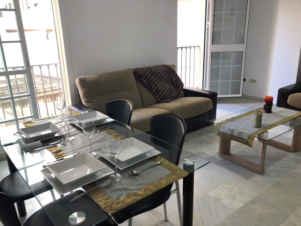 Apartment | Dining