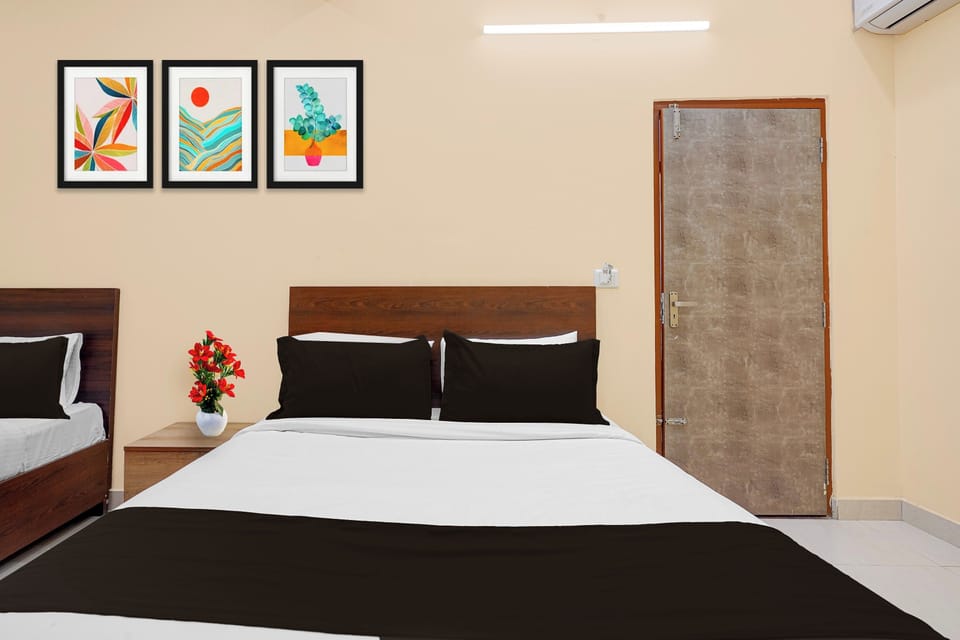 Classic Room | Desk, WiFi (free), bed sheets