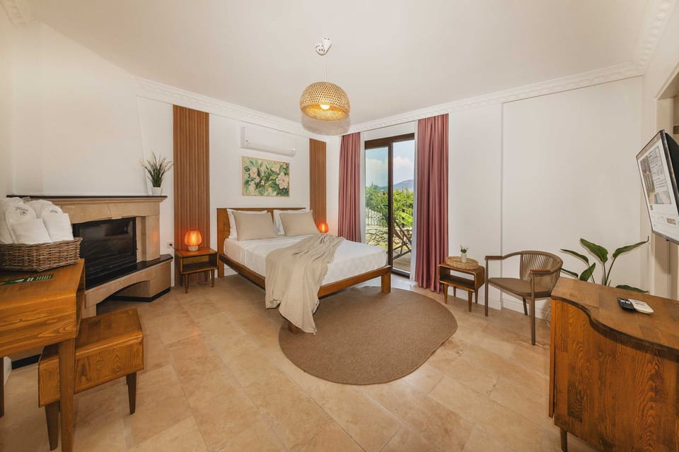 Losta Grand Room | In-room safe, WiFi (free), bed sheets