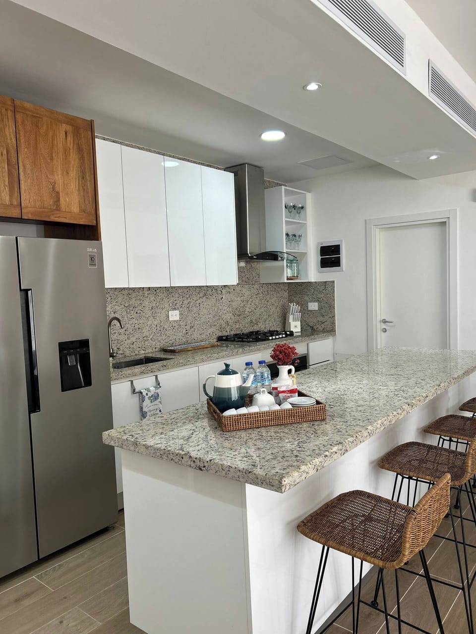 Apartment, 2 Bedrooms, Accessible, Balcony | Interior