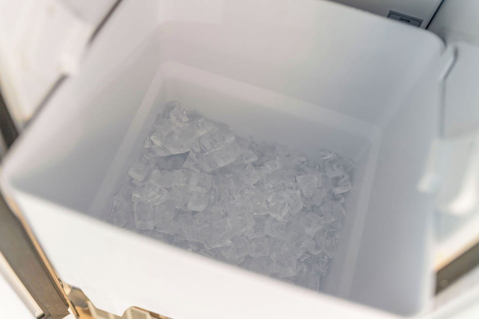 Ice maker at the wet bar ready for you to make your favorite cocktail or have fresh cold ice water for the dinner table.