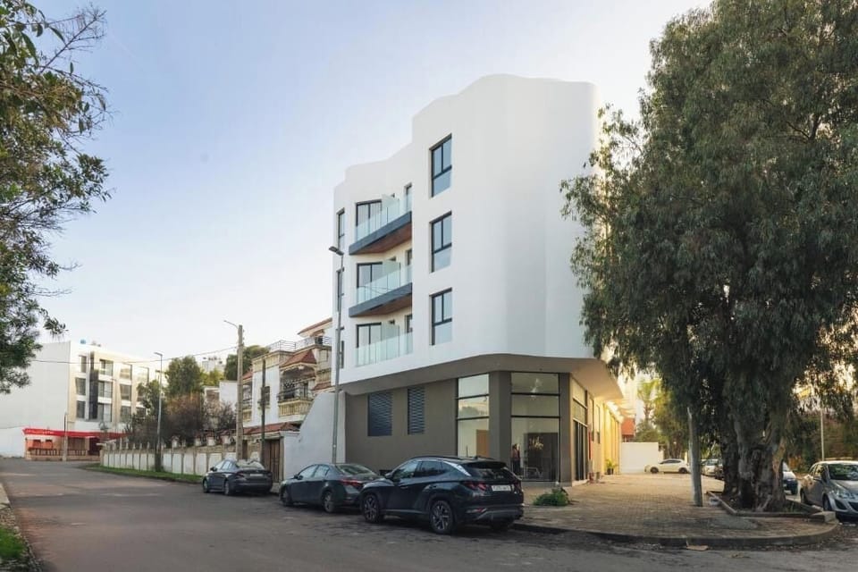 Standard Studio Suite, City View | Exterior
