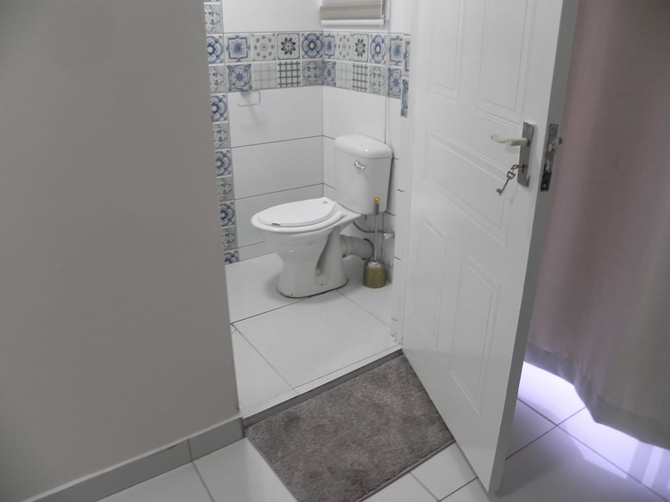 Standard Room | Bathroom | Towels, soap