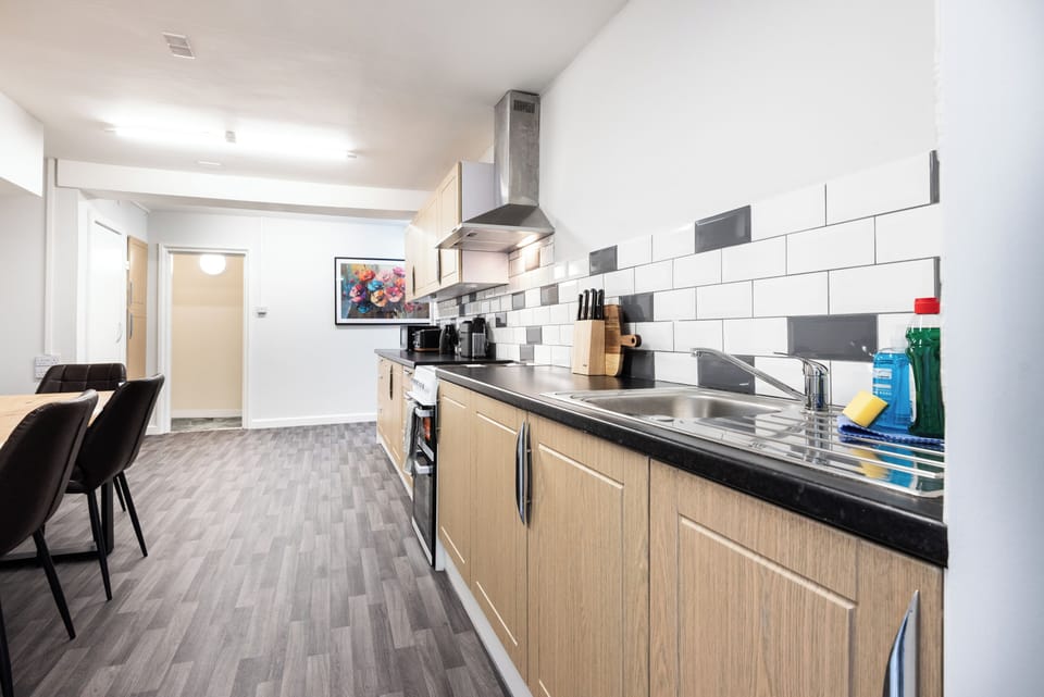 Family Apartment, 2 Bedrooms, Non Smoking | Private kitchen