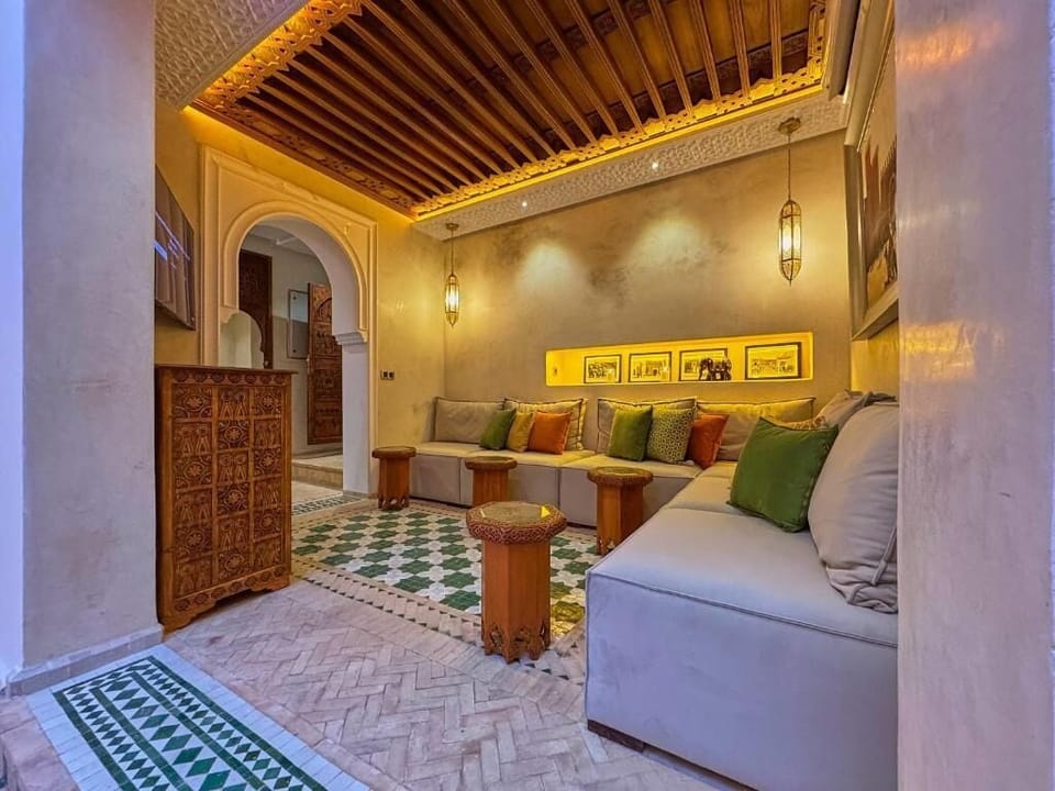 House, 6 Bedrooms, City View | Interior
