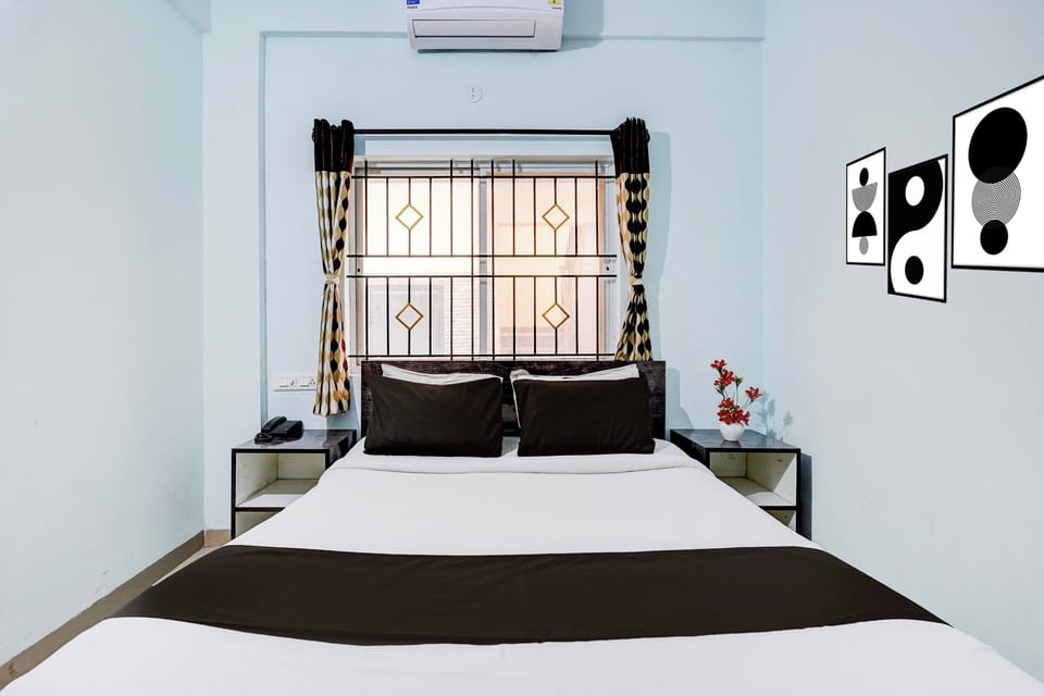 Classic Room | Desk, WiFi (free), bed sheets