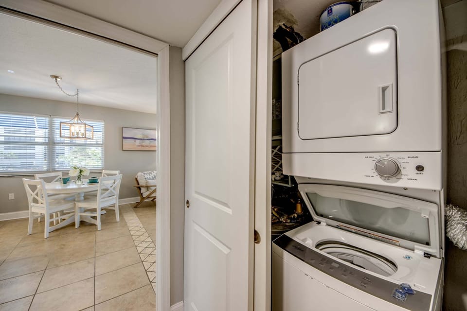 Condo, 2 Bedrooms | Interior