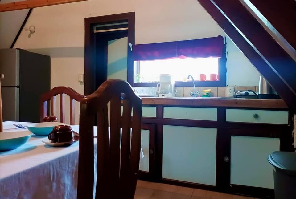 Cabin, 1 Bedroom, Smoking | Dining room