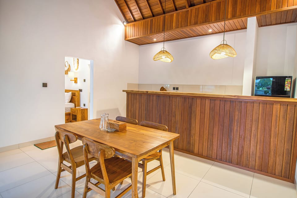 Villa, 2 Bedrooms, Private Pool | Dining