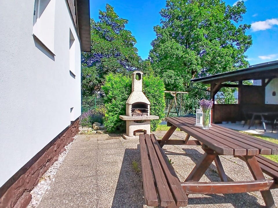 Furniture, Outdoor Table, Outdoor Furniture, Garden, Outdoor Bench, Cottage, Shade, Backyard, Bench, Lawn