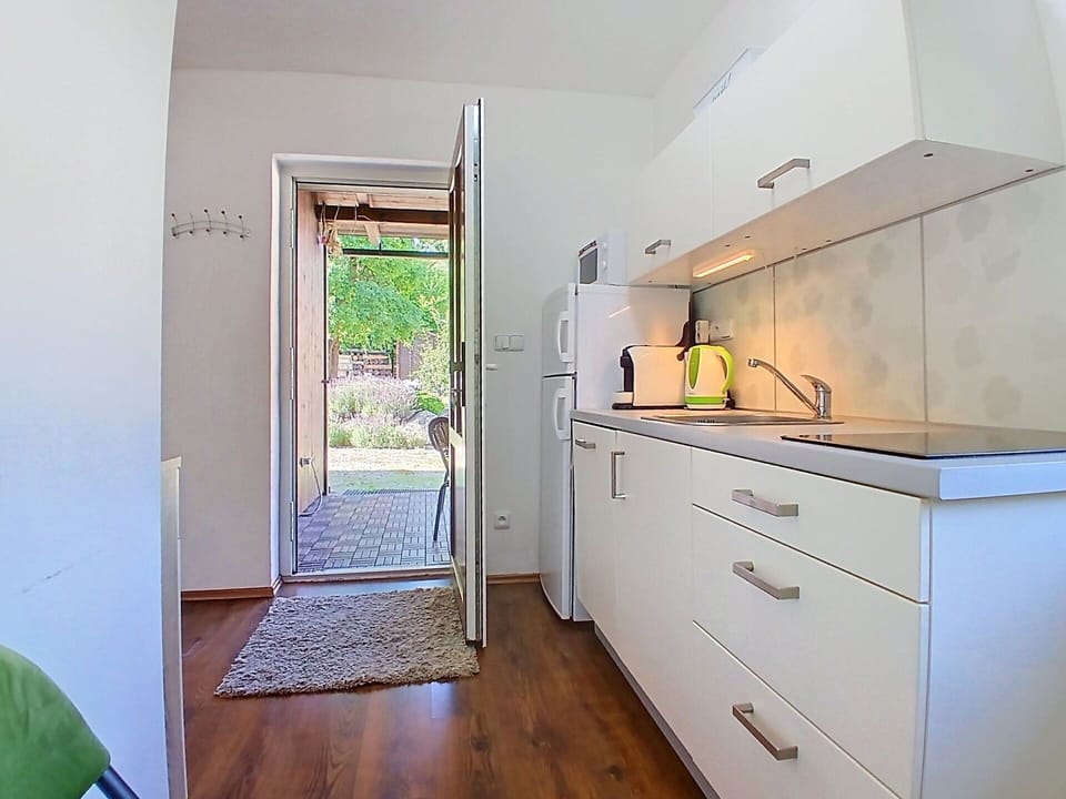 Flooring, Floor, Interior Design, Major Appliance, Home, Countertop, Kitchen Appliance, Kitchen, Apartment, Sink