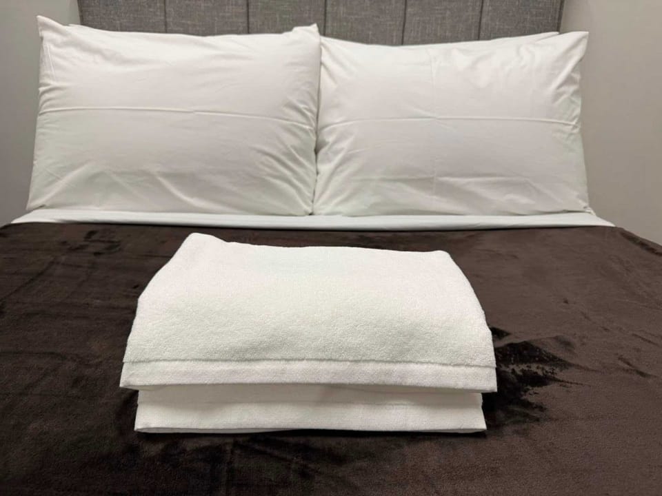 Deluxe Double Room | WiFi (free), bed sheets
