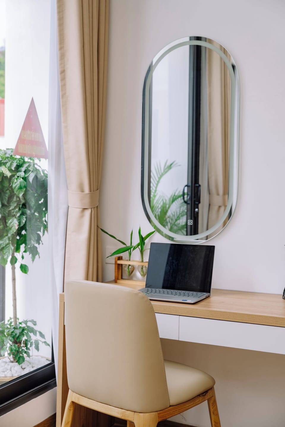 Suite | Interior