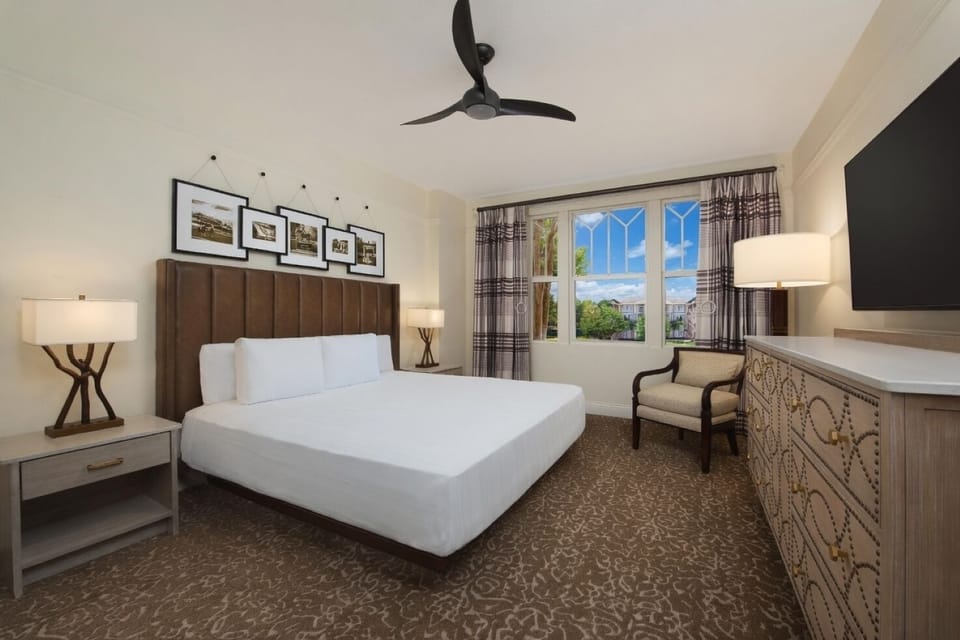Primary Bedroom • King Bed
