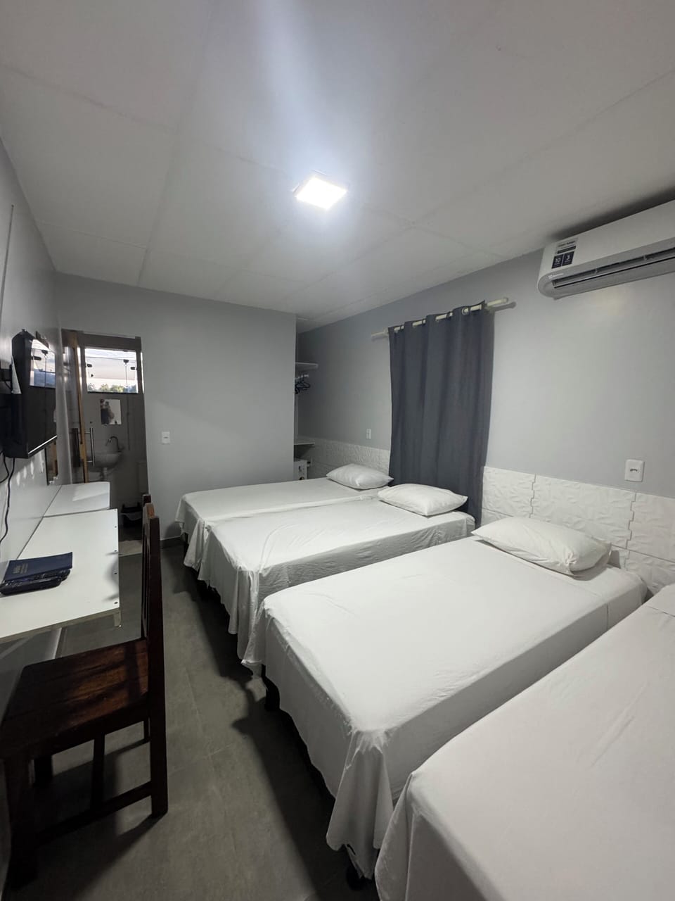 Basic Quadruple Room | WiFi (free)