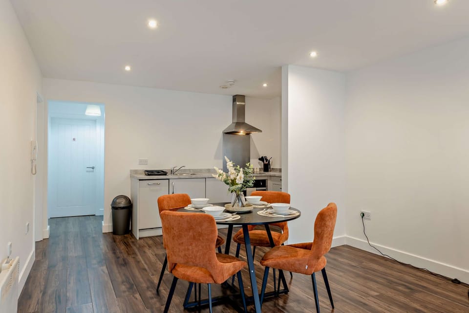 Colquitt Street, Liverpool - Host & Stay