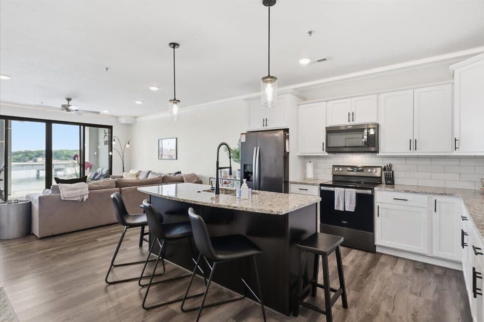 Condo, Multiple Beds (1065Topsider 408) | Private kitchen