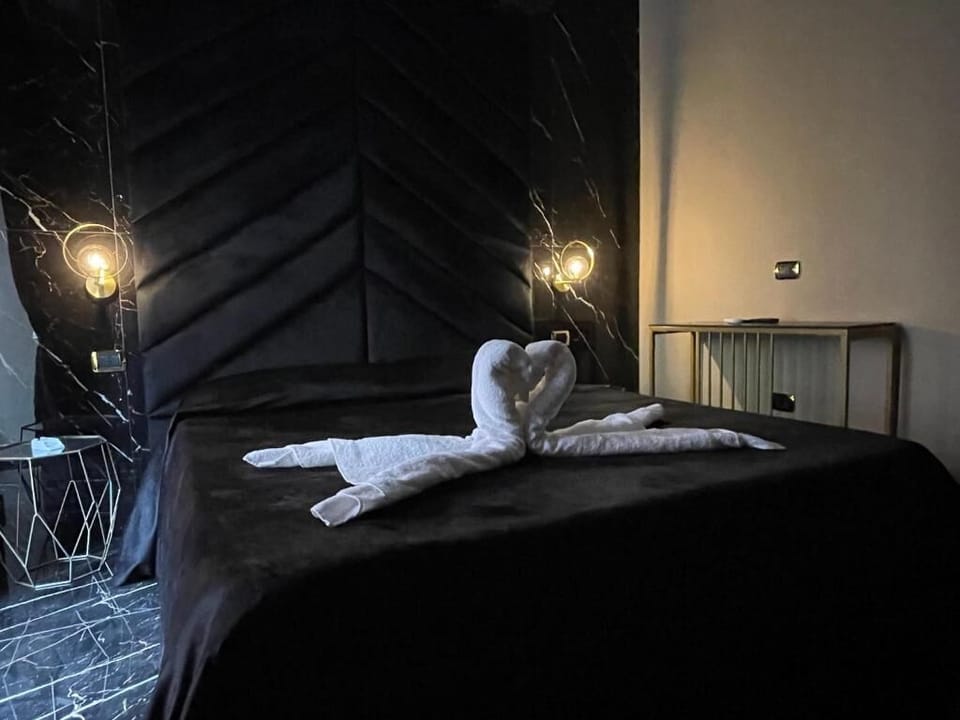 Standard Double Room, Balcony, City View | In-room safe, desk, blackout drapes, soundproofing