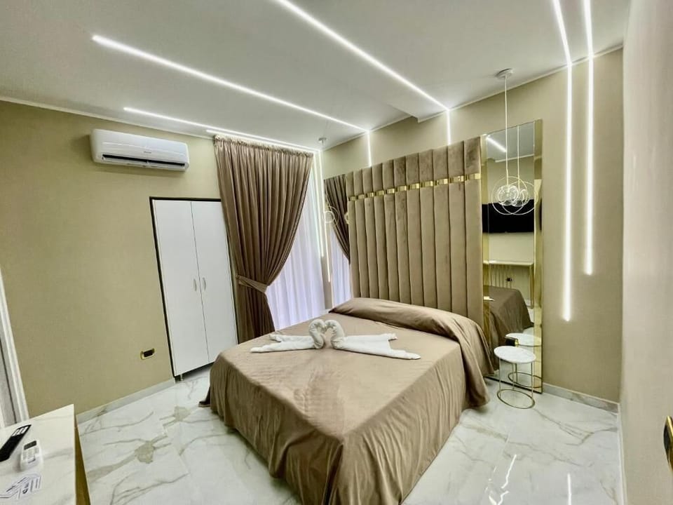 Deluxe Double Room, City View | In-room safe, desk, blackout drapes, soundproofing