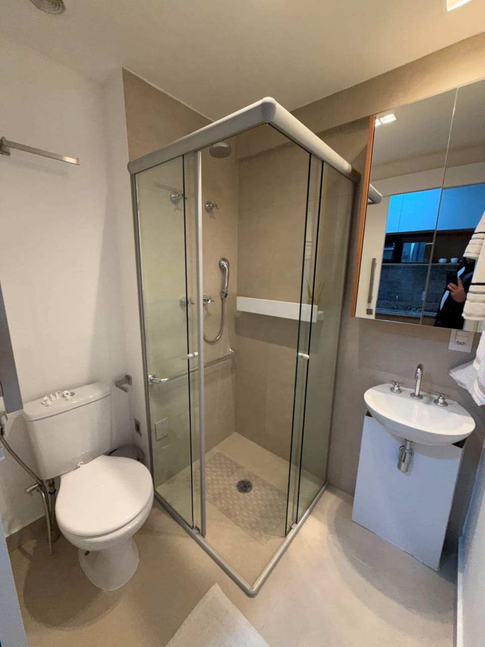 Studio | Bathroom
