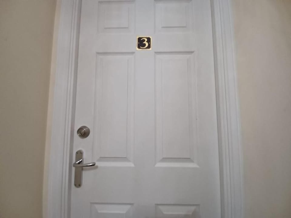 Deluxe Double Room, City View | Interior
