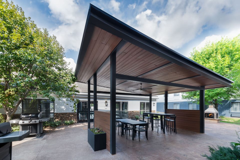 Enjoy al fresco dining in the shaded outdoor pavilion, complete with barbecue facilities and seating.