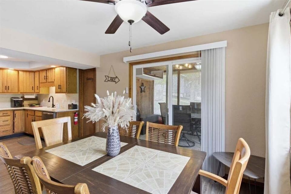 House, Multiple Beds (Happier Place) | 3 bedrooms, individually decorated, individually furnished, bed sheets