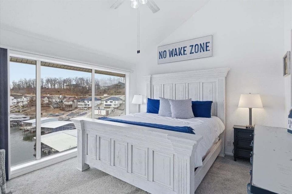 Condo, Multiple Beds (Oasis at Regatta Bay) | 2 bedrooms, individually decorated, individually furnished, bed sheets
