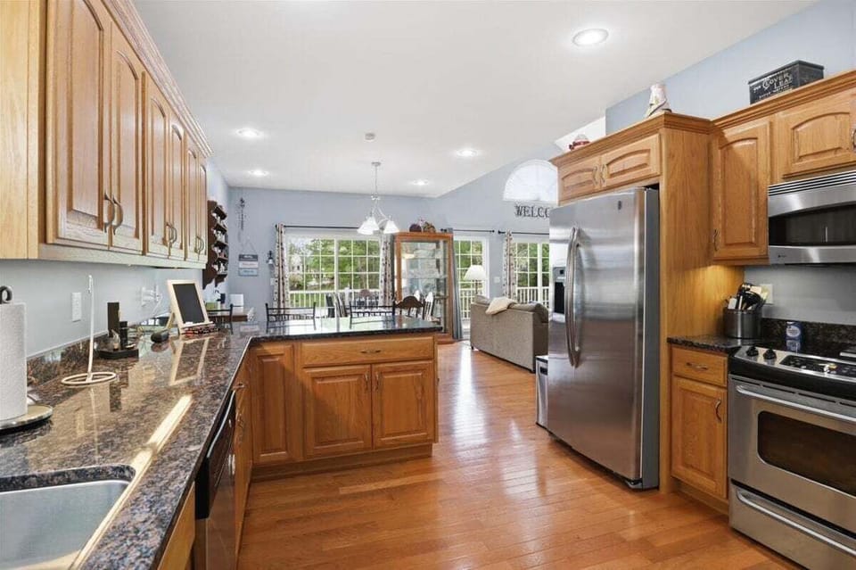 House, Multiple Beds (Jack's Hideaway) | Private kitchen