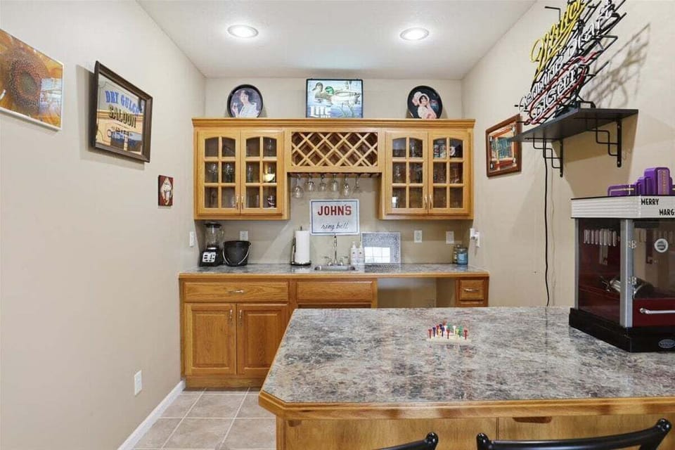 House, Multiple Beds (Jack's Hideaway) | Private kitchen