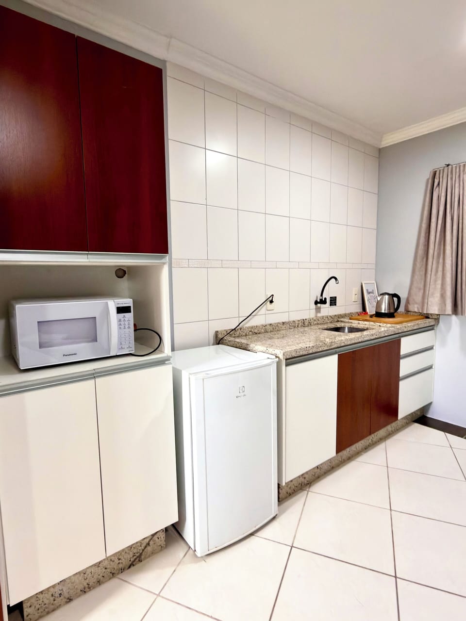 Suite | Private kitchen | Microwave