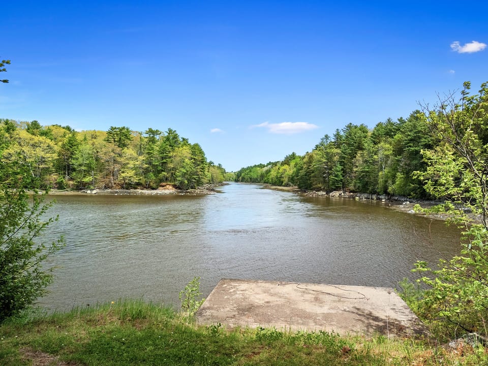 House, 1 Queen Bed (Riverbend Perch) | Lake view