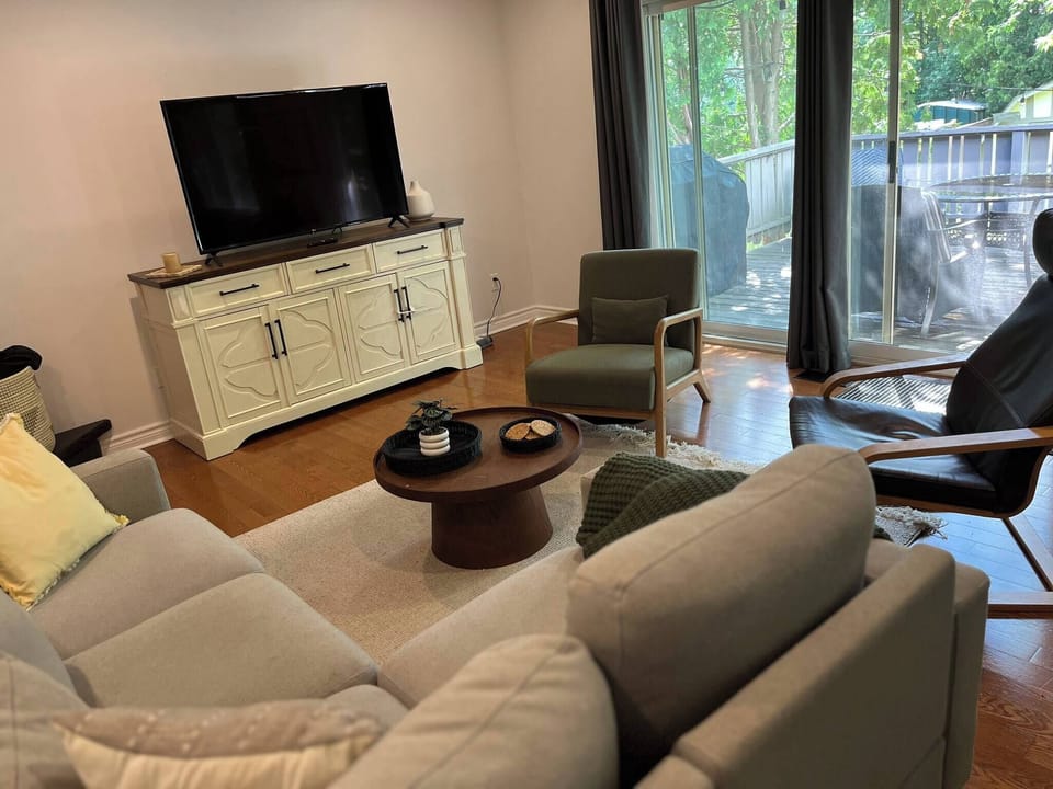 House, 3 Bedrooms, Patio | Living room