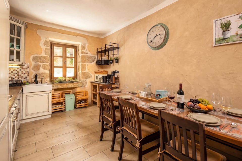 Kitchen and dining area