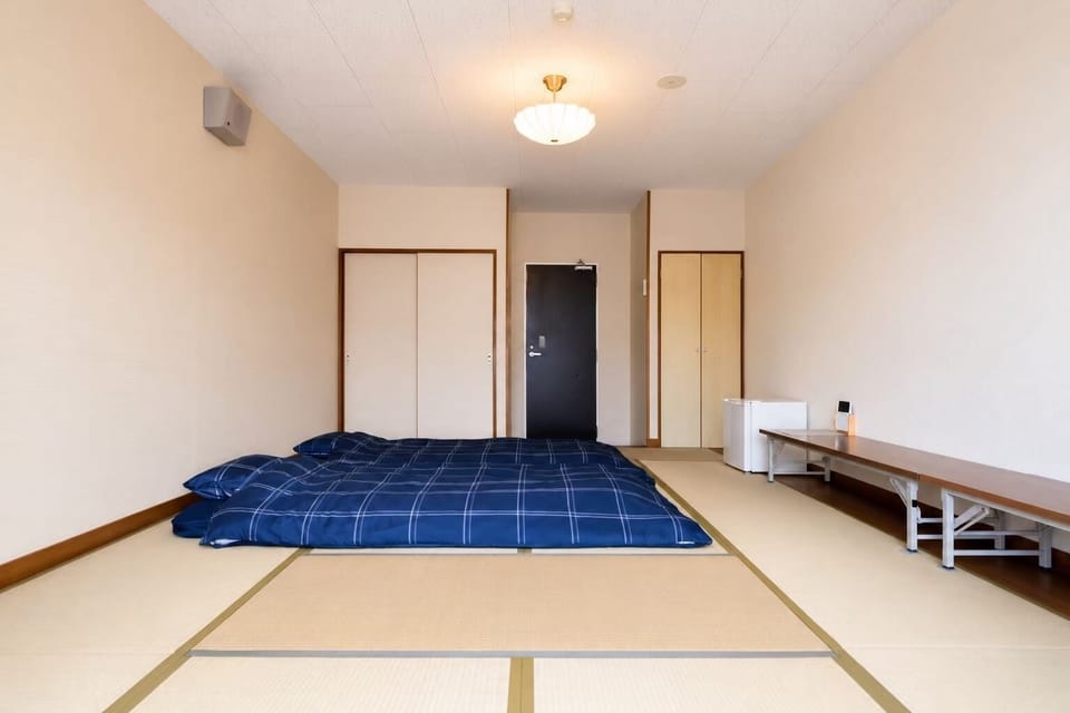 Standard Quadruple Room | Bed sheets
