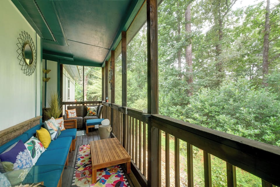 Screened-In Deck