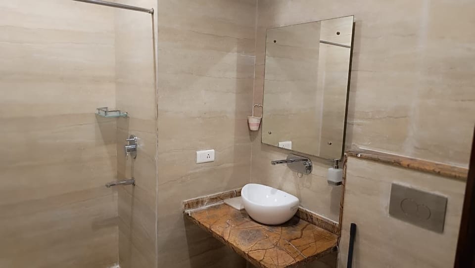 Double or Twin Room, Balcony, Garden View | Bathroom | Shower, free toiletries, towels, soap