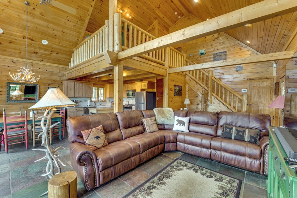 Living Room | Main Level