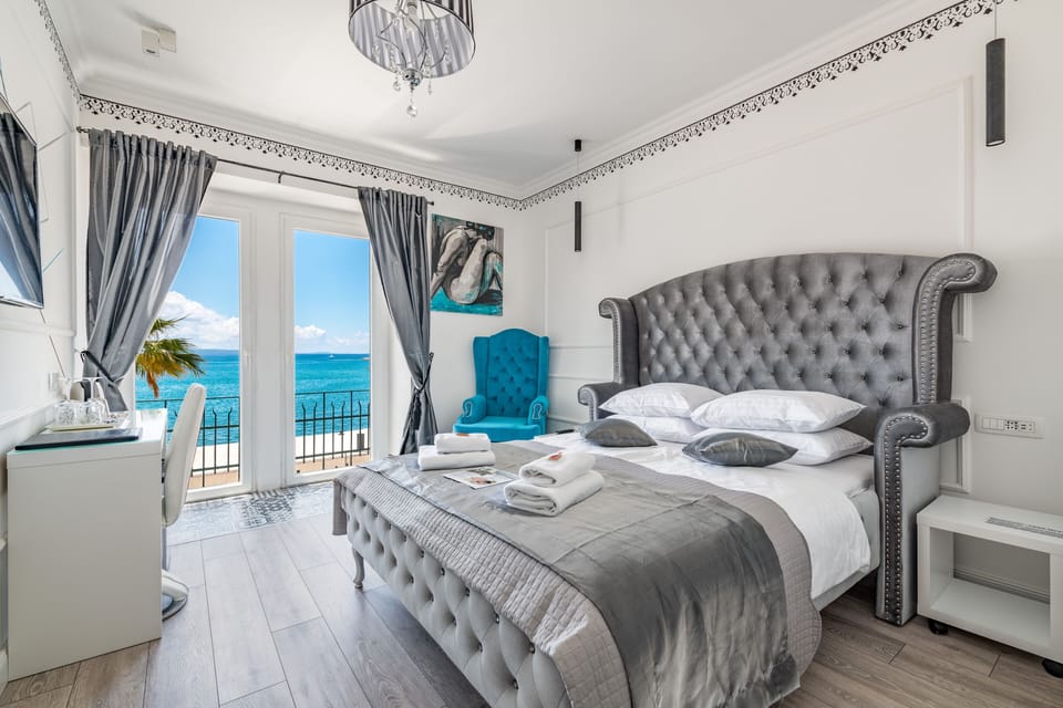 Prestige Room - Balcony and Seaview | Egyptian cotton sheets, premium bedding, memory foam beds, minibar