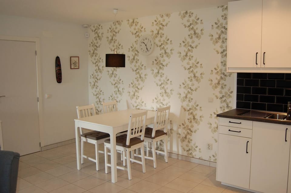 Villa, 4 Bedrooms, Smoking, Private Pool | Dining