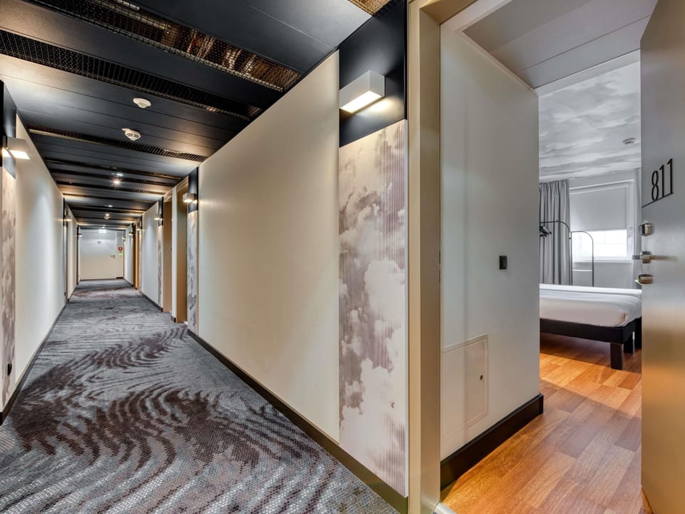 In-room safe, desk, blackout drapes, soundproofing