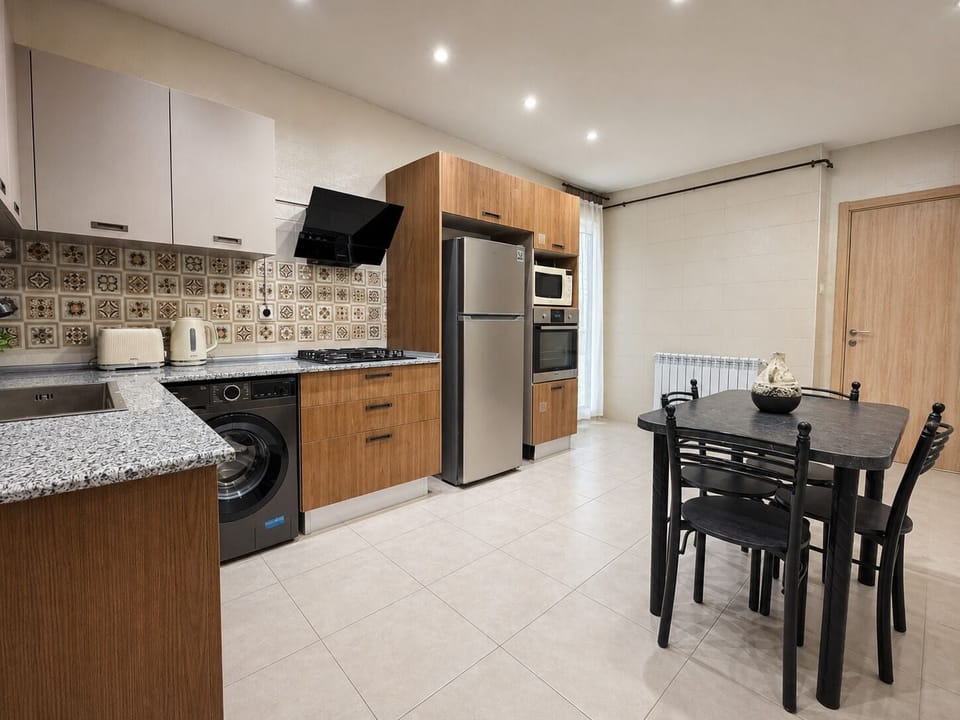 Apartment | Private kitchen | Fridge, microwave, oven, stovetop