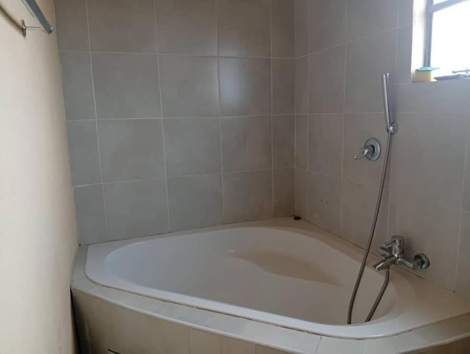 Shower, free toiletries, towels, soap