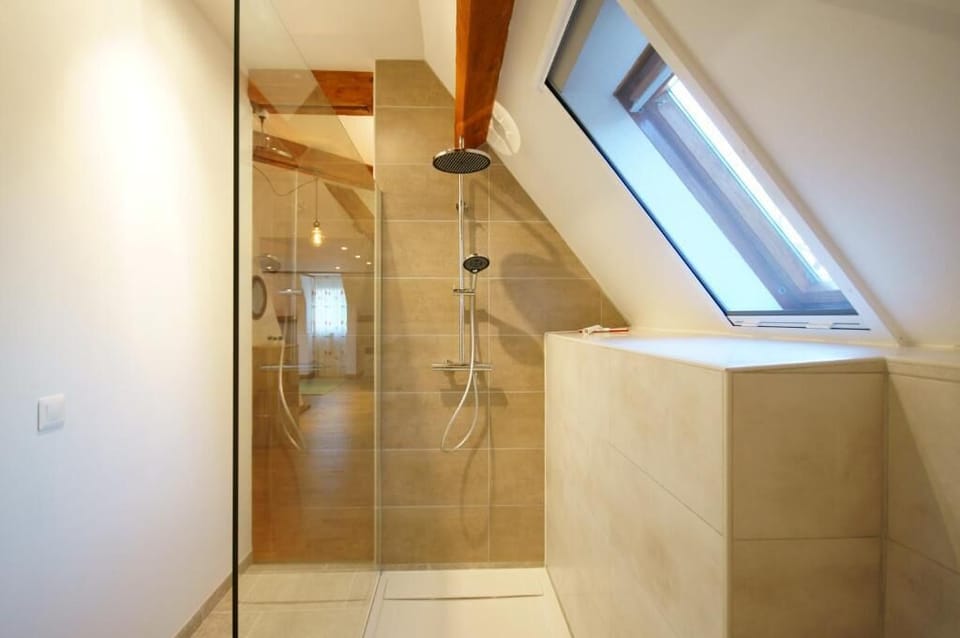 Deluxe Double Room, Garden View | Bathroom
